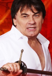 Александр Серов