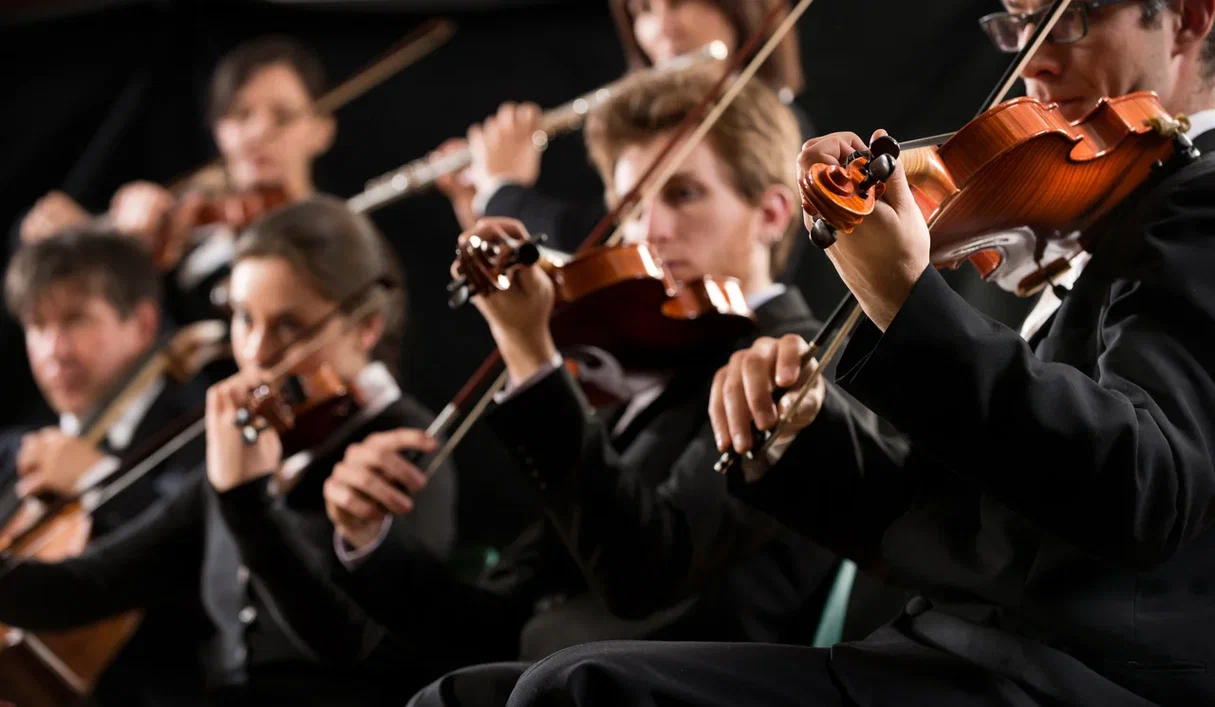 HighTime Orchestra. Вселенная Людовико Эйнауди при 1000 свечей