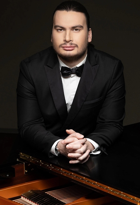 Александр Ключко, фортепиано